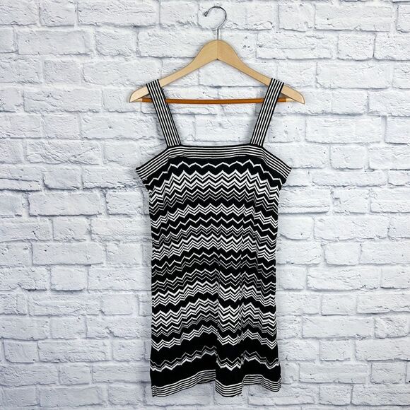 Missoni Black Zig Zag Chevron Dress Sleeveless Size Medium - Picture 2 of 6
